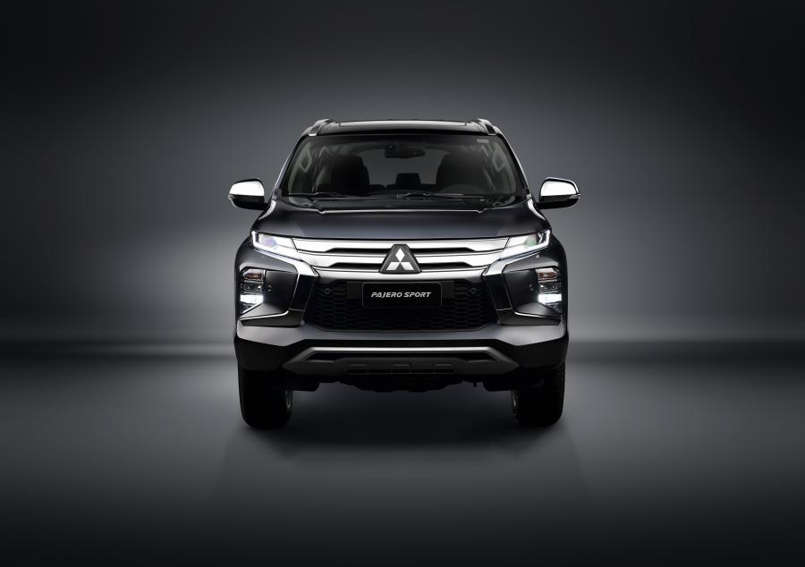  Mitsubishi Pajero Sport HPE-S 2020 года  (LA) (фото 8 из 38)